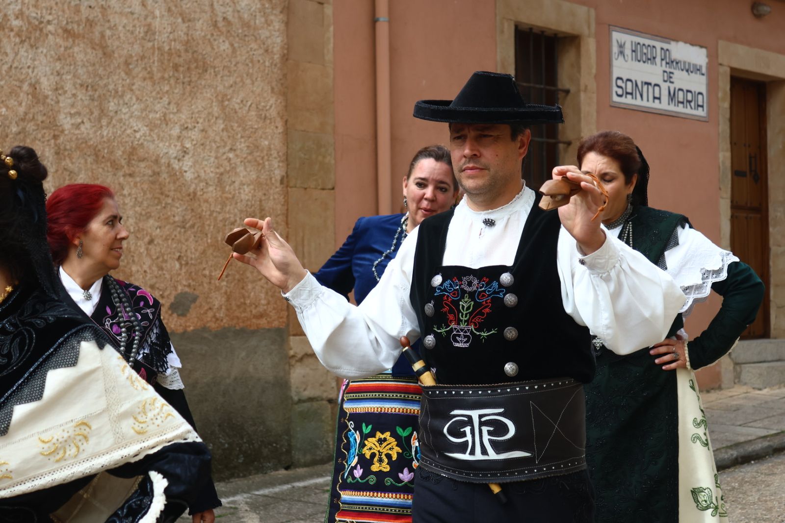 Santa Misa y Procesión en honor a San marcos en Doñinos