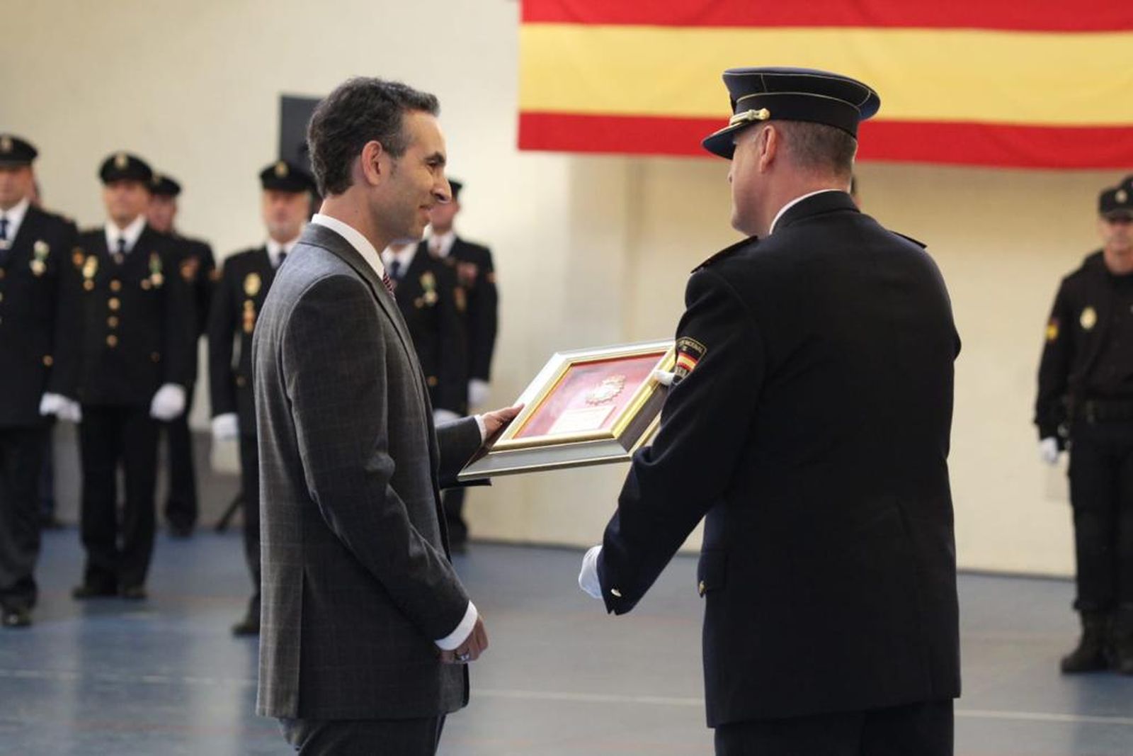 la-policia-nacional-de-salamanca-los-angeles-custodios-77