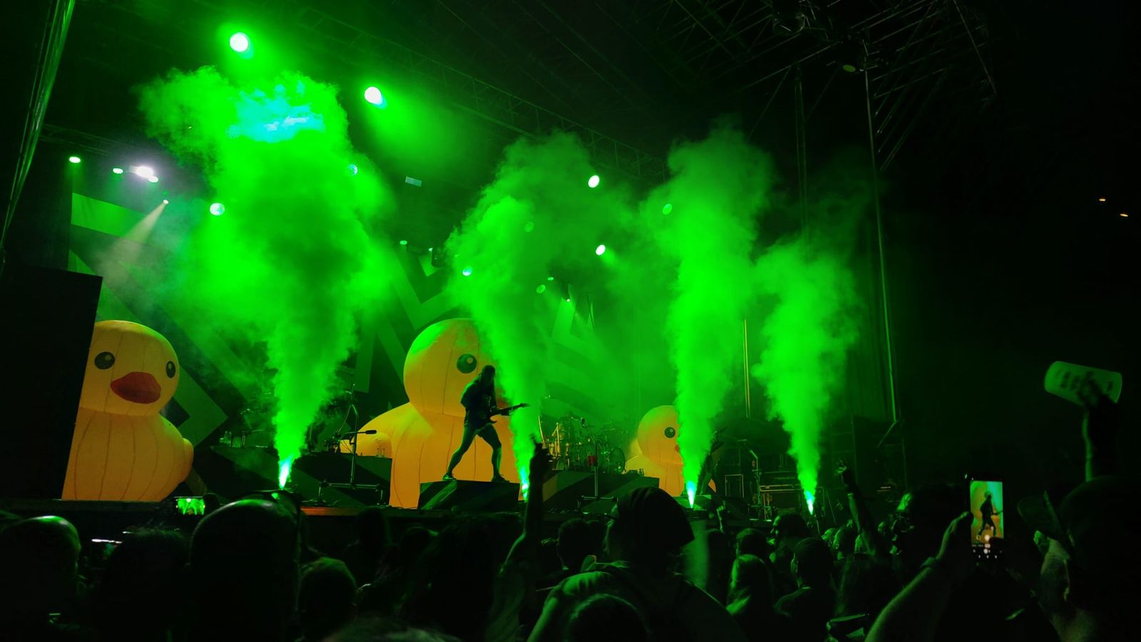 Concierto de Alestorm durante la décima edición del Z! Live