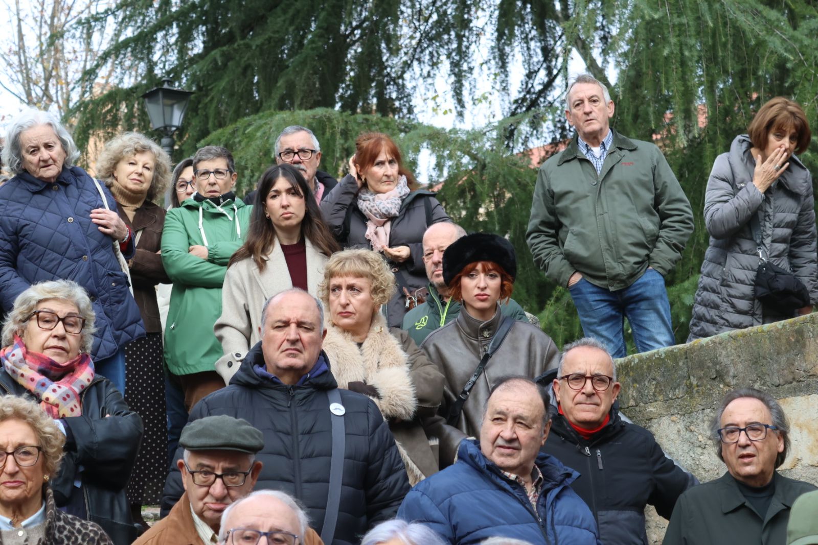 Manifestación por el ex fiscal general frente a la sede de los juzgados
