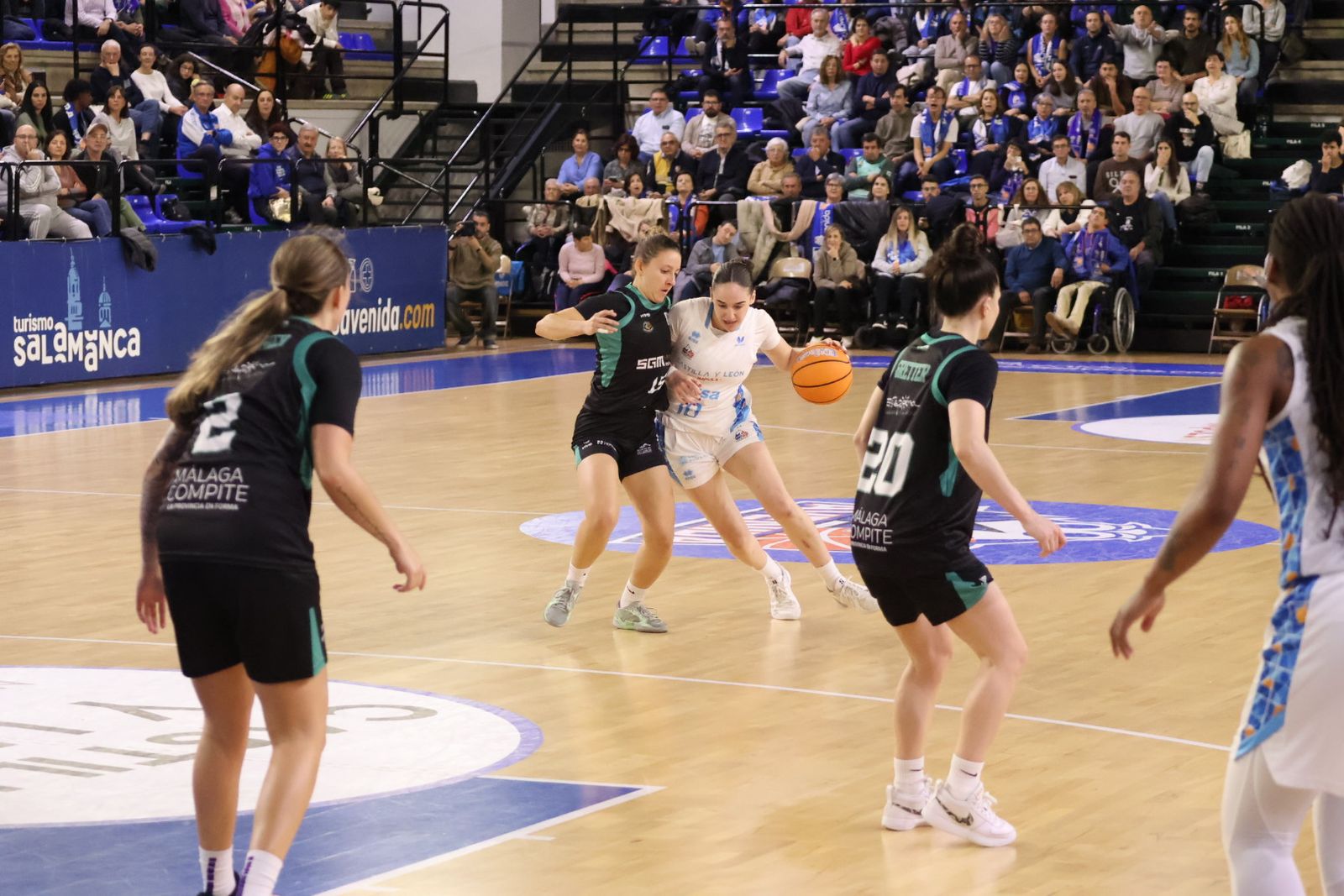 Perfumerías Avenida – CAB Estepona