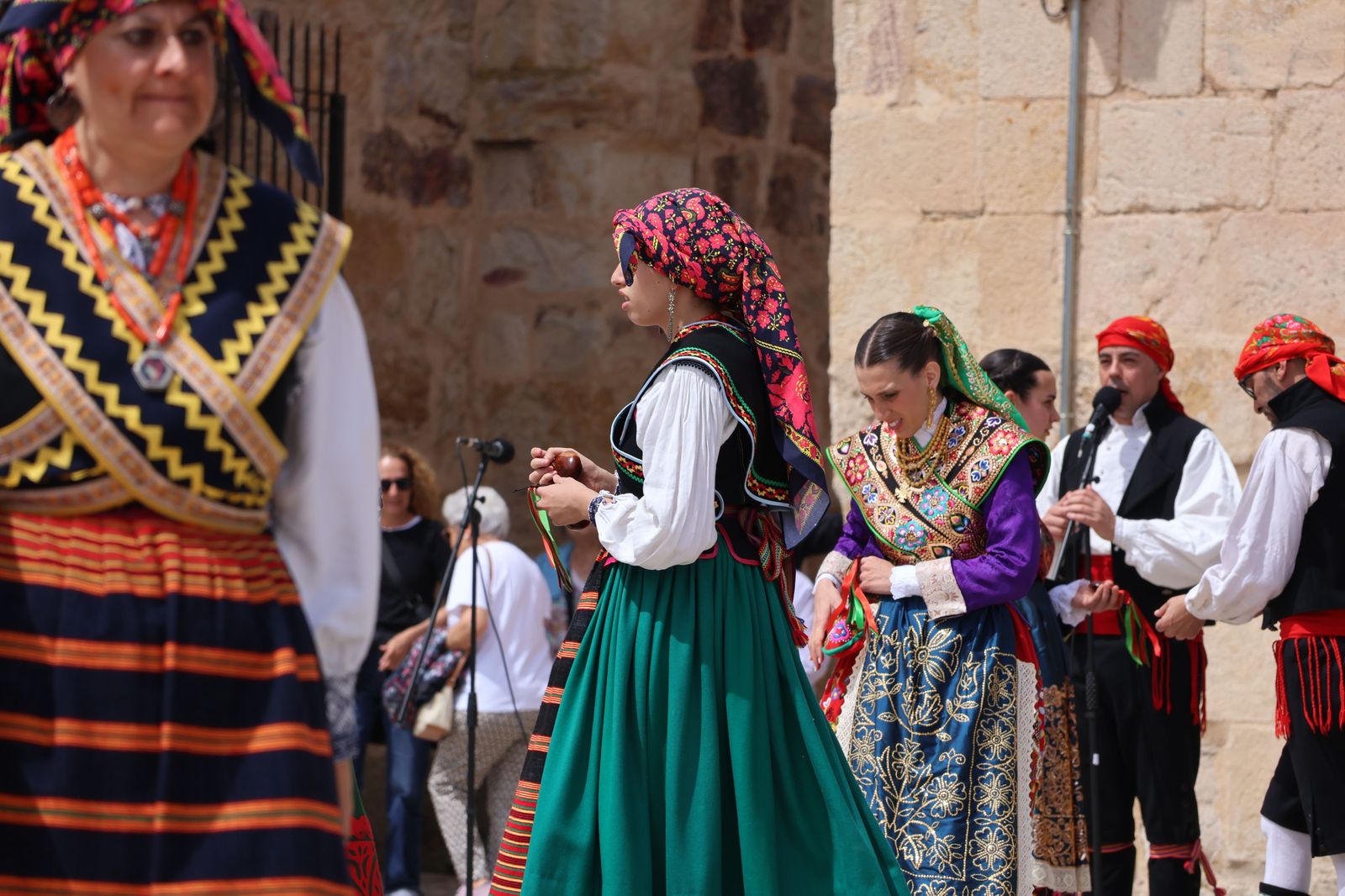 el-bolero-de-algodre-en-la-plaza-de-la-catedral-21