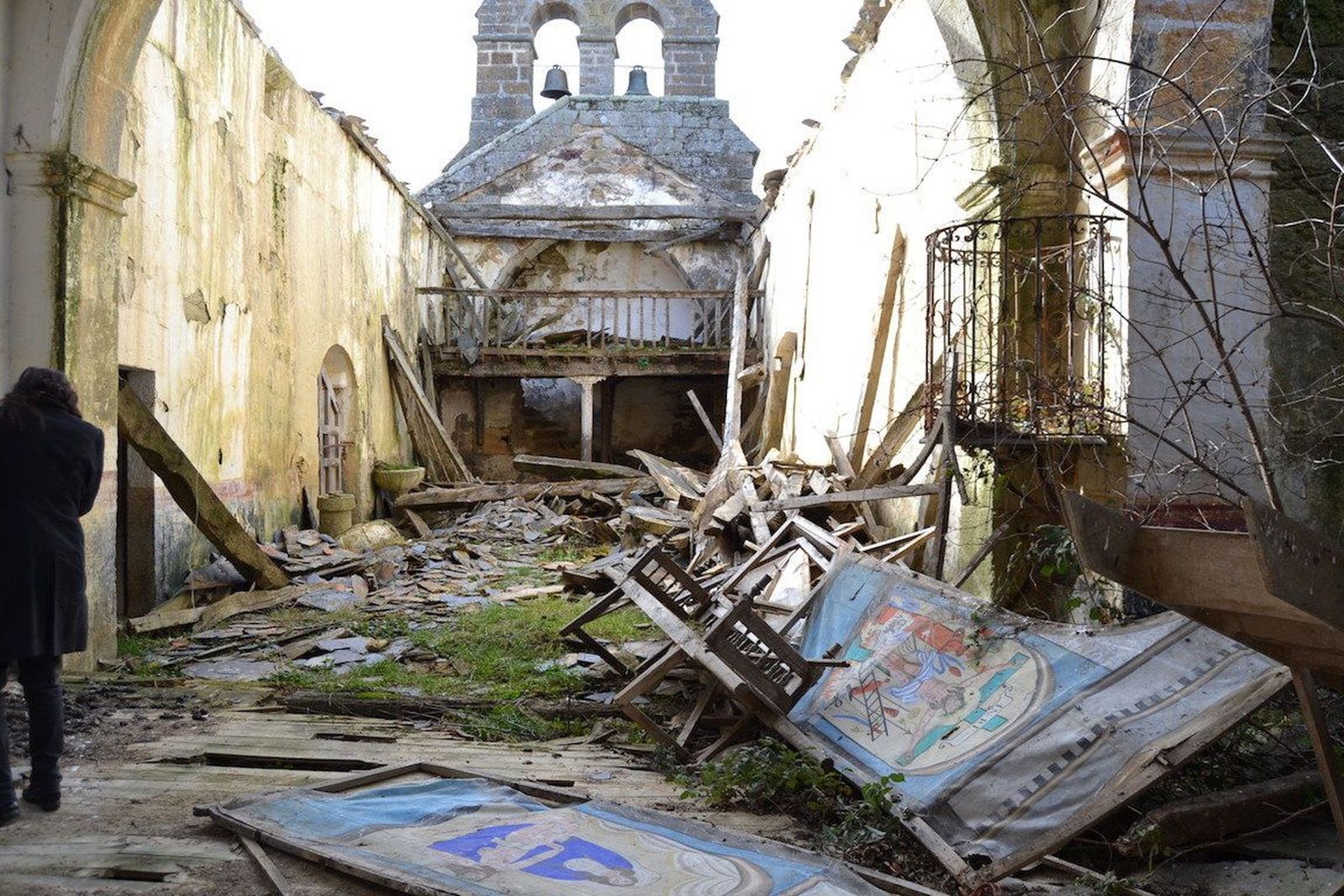 Solicitan el arreglo de la iglesia de Carbajales de la Encomienda. Archivo