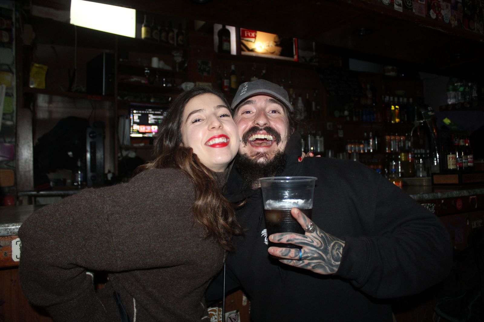 La fiesta de Salamanca moviliza a los jóvenes a divertirse a pesar del mal tiempo