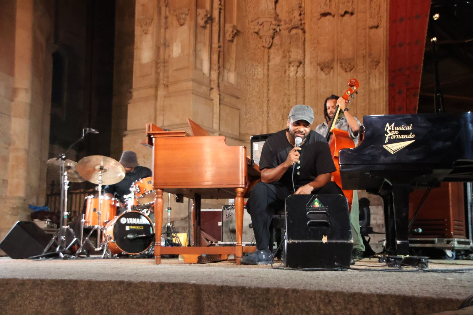 Concierto de jazz del grupo Sullivan Fortner y Peter Bernstein en el Patio Chico de Salamanca