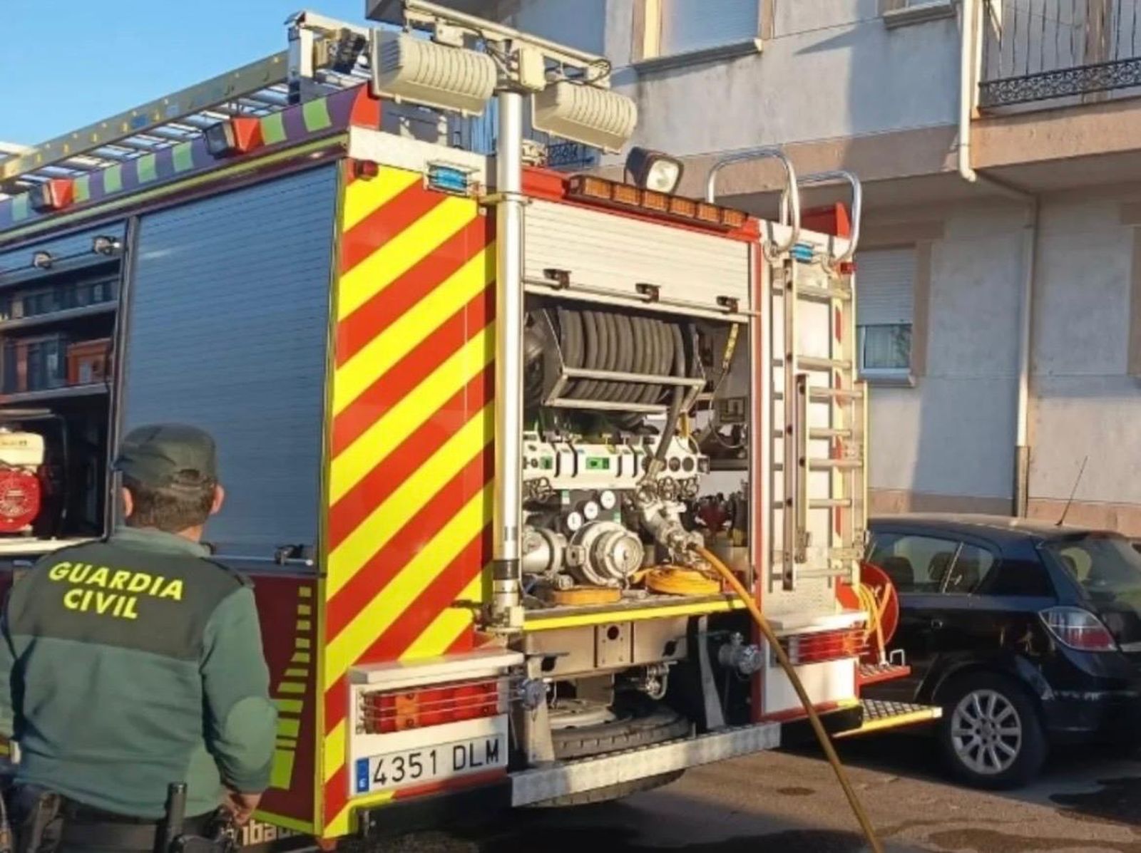 Imagen del incendio originado en una de las cocinas de un edificio de tres plan en Ciudad Rodrigo