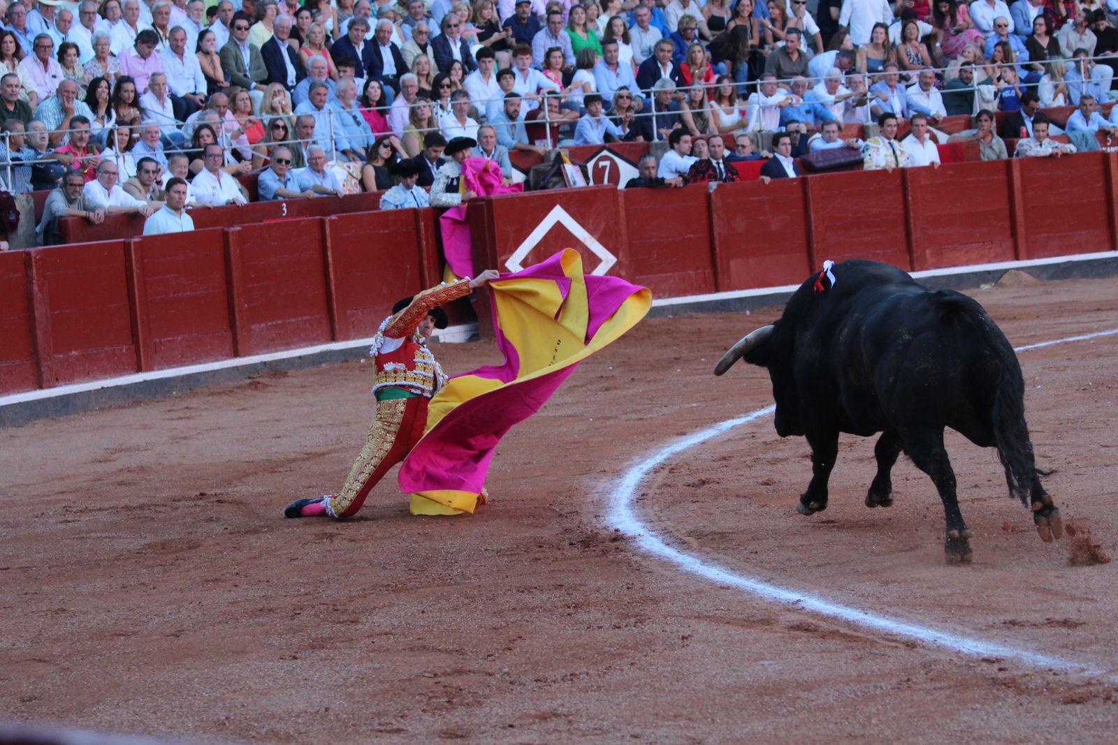 Emilio de Justo, Juan Ortega y Roca Rey inauguran el cartel de figuras en la feria de Salamanca: la corrida de Garcigrande en imágenes