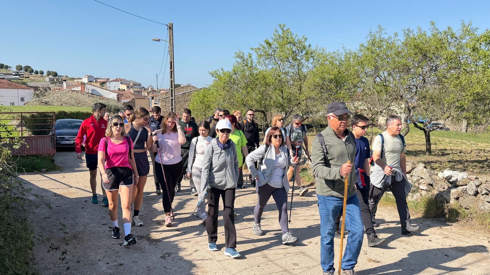 Marcha senderiesta mieza