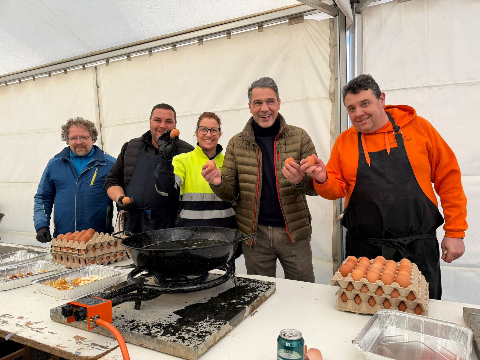 Comida solidaria de las peñas y los quintos 2026 en Villamayor
