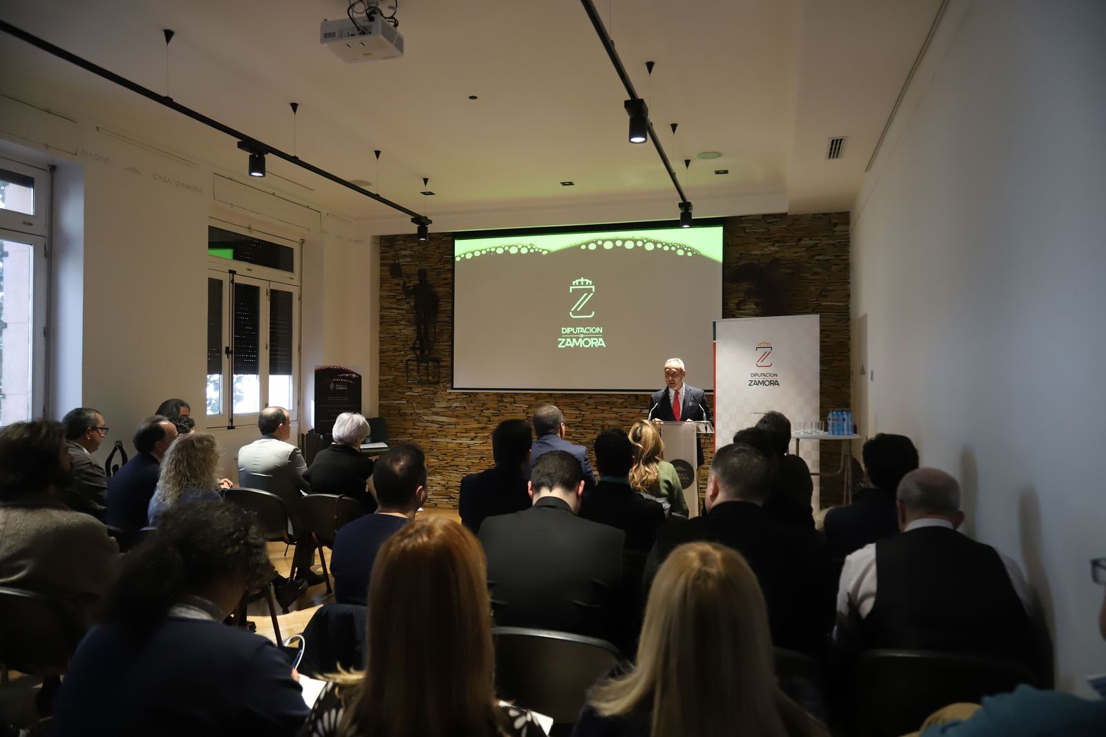 presentacion-de-los-vinos-de-la-sierra-de-la-culebra-19