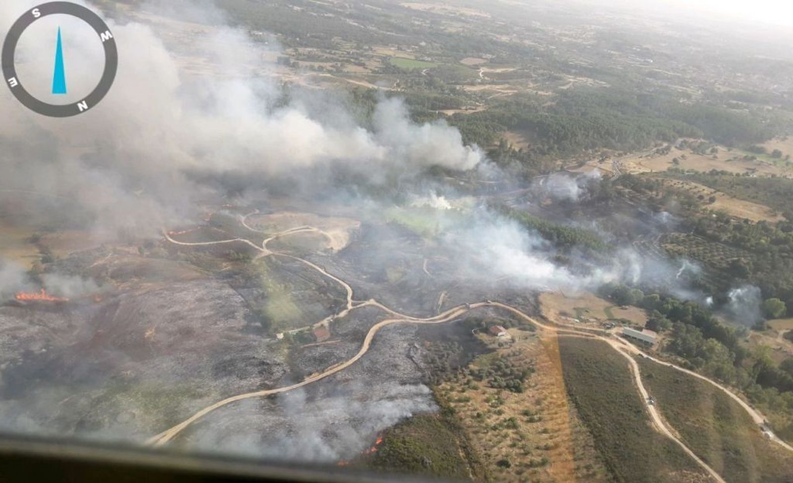 Incendio en el Raso (Ávila). Foto Junta de Castilla y León.