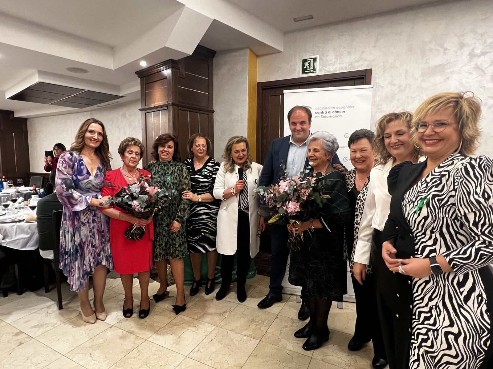 Cenas solidarias a favor de la AECC en Guijuelo