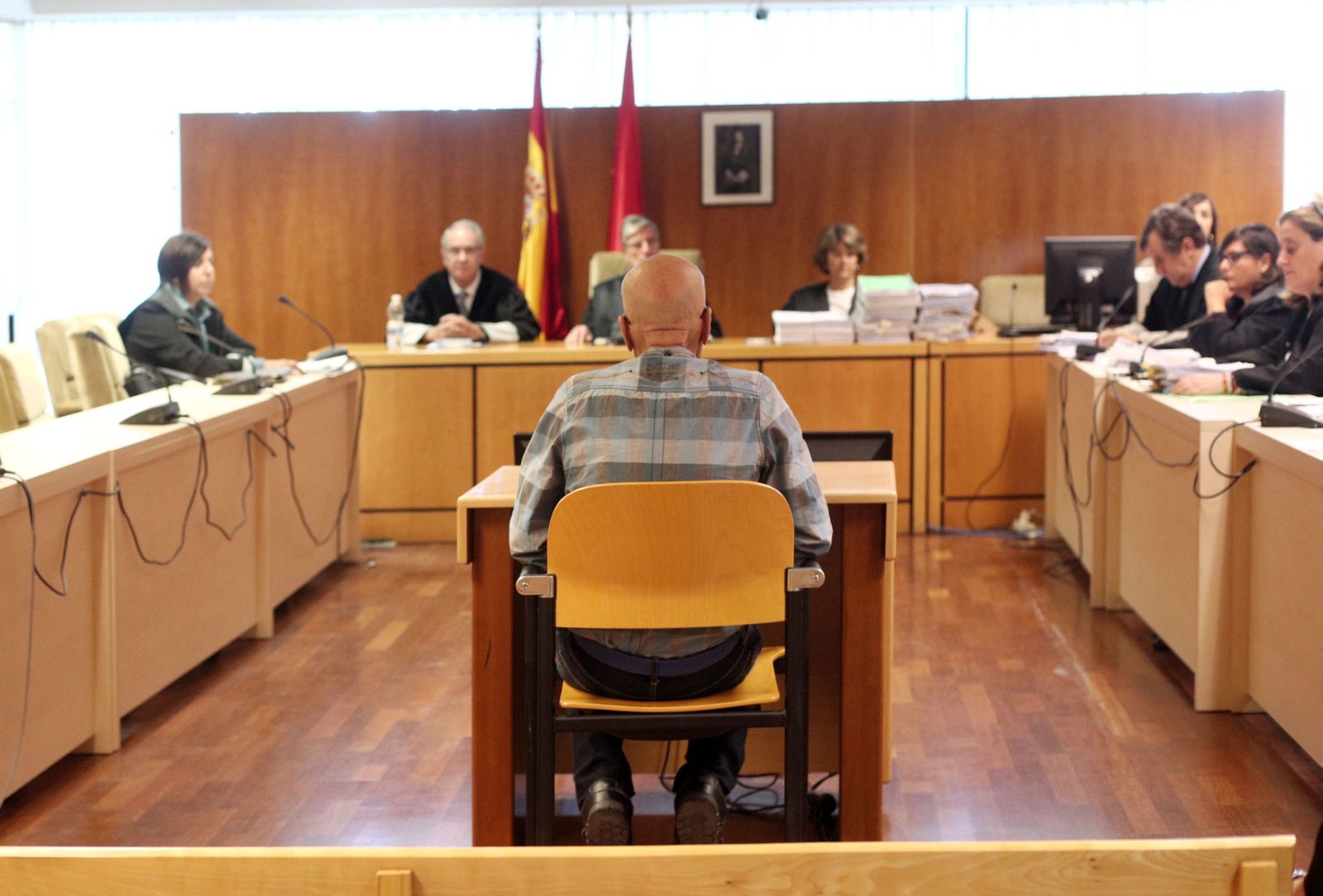 Pedro Luis Gallego, conocido como el violador del ascensor, durante su primer día del juicio en la Audiencia Provincial de Madrid, donde se le juzga por la violación de dos mujeres y otros dos inten