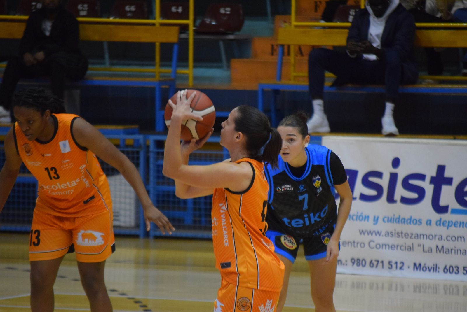 cd-zamarat-picken-claret-58