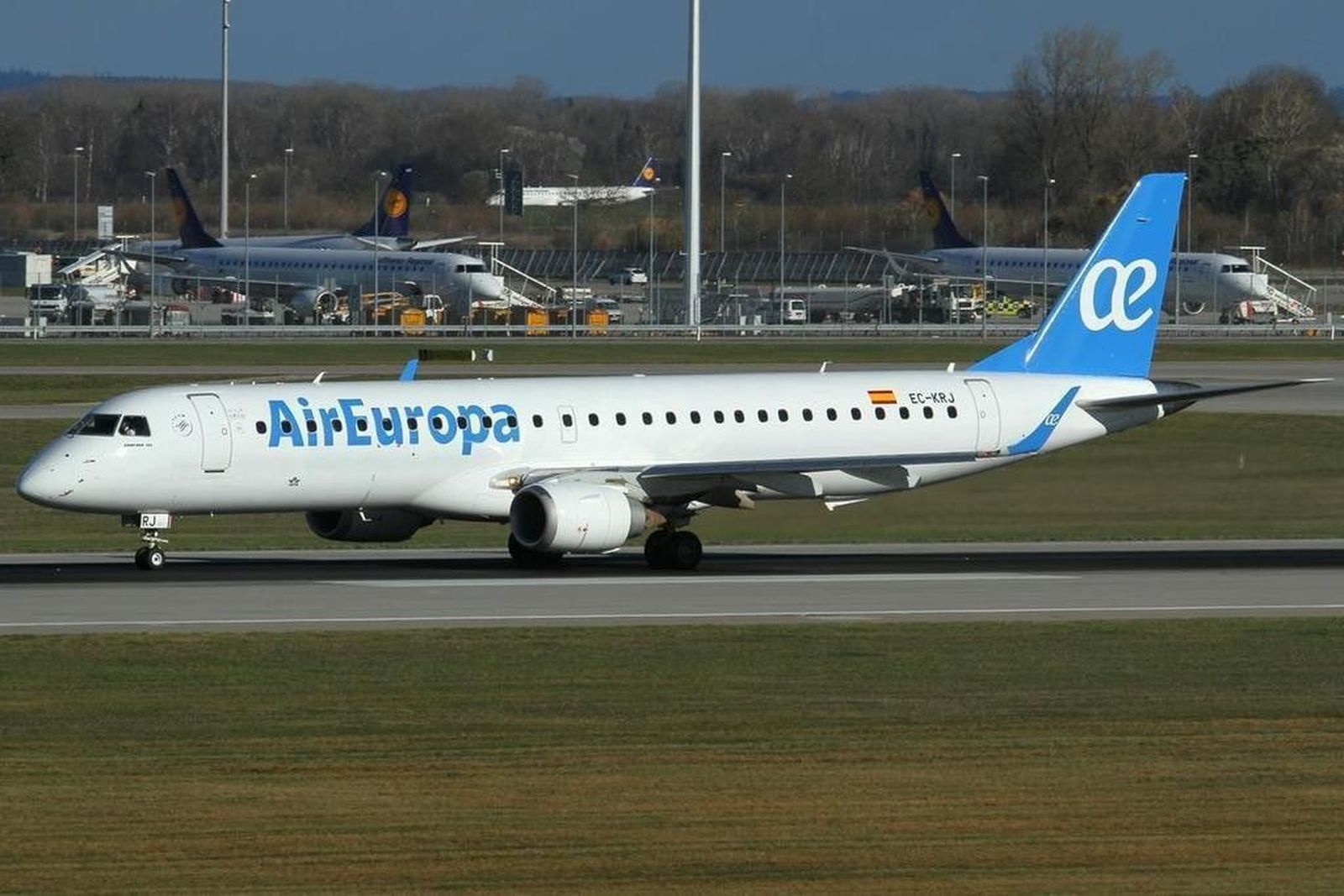 Recomiendan a los afectados por la huelga de Air Europa que reclamen la reubicación o devolución