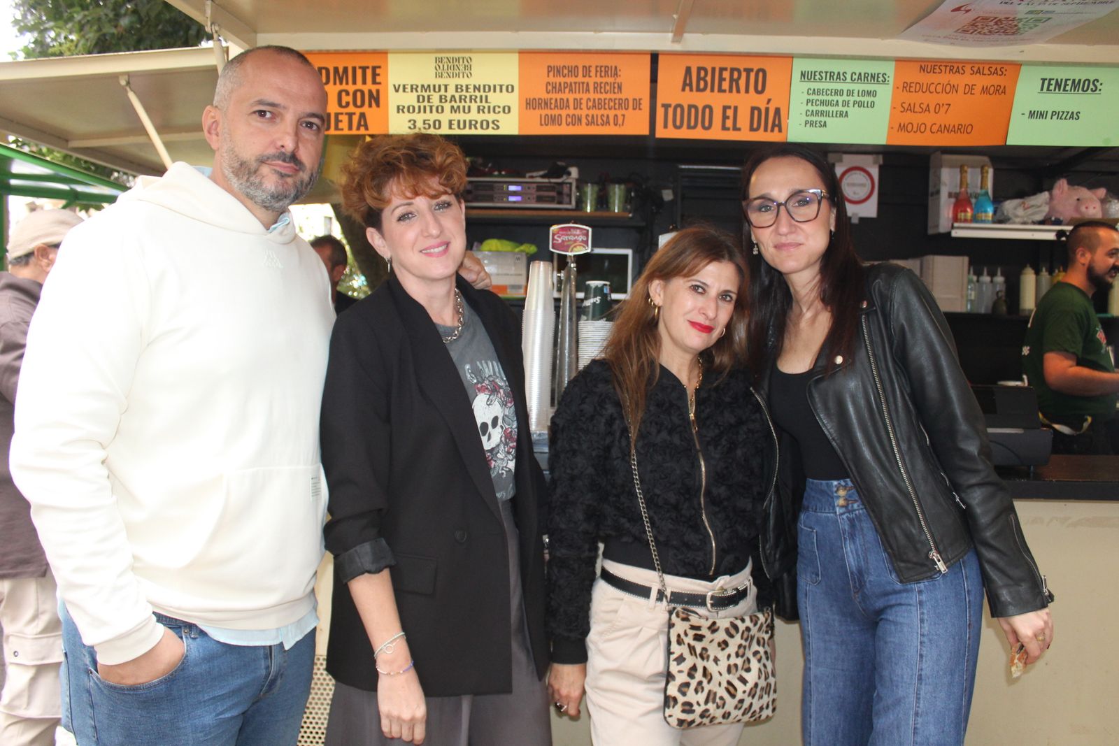 Ambiente en la Feria de Día en el mediodía de este miercoles