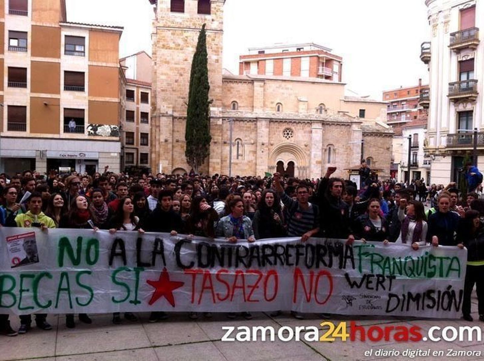 Primeros movimientos de apoyo en Zamora a los vecinos del barrio de Gamonal