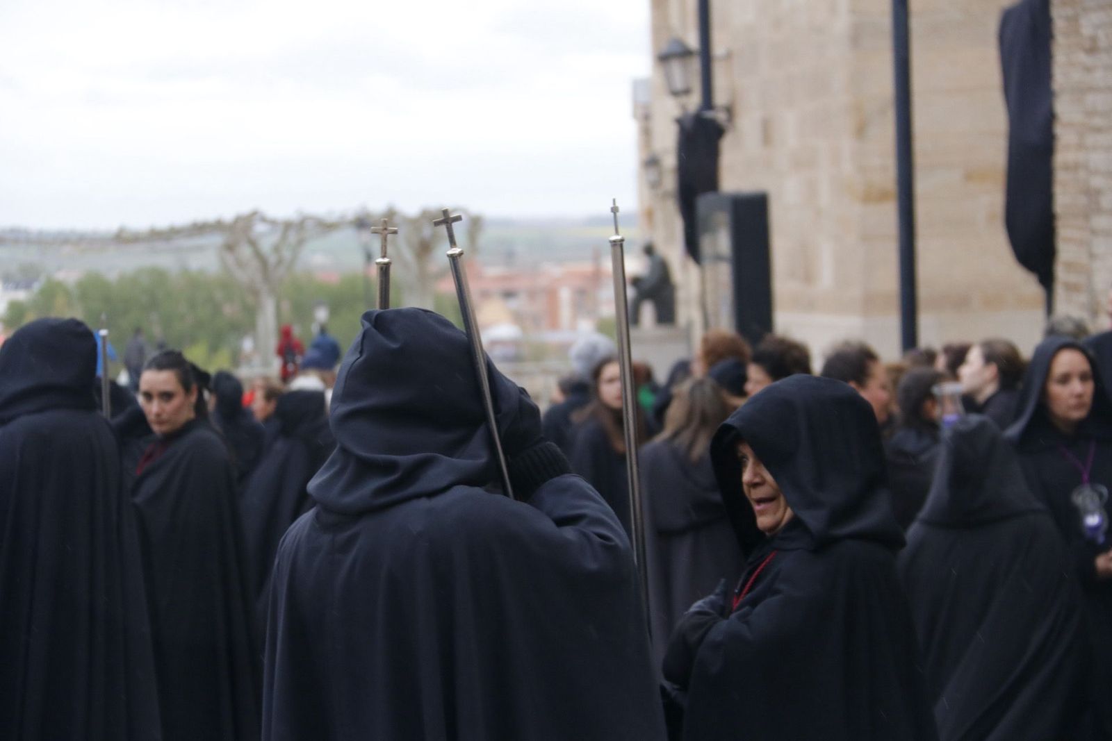 suspension-de-la-procesion-de-la-virgen-de-la-soledad-21