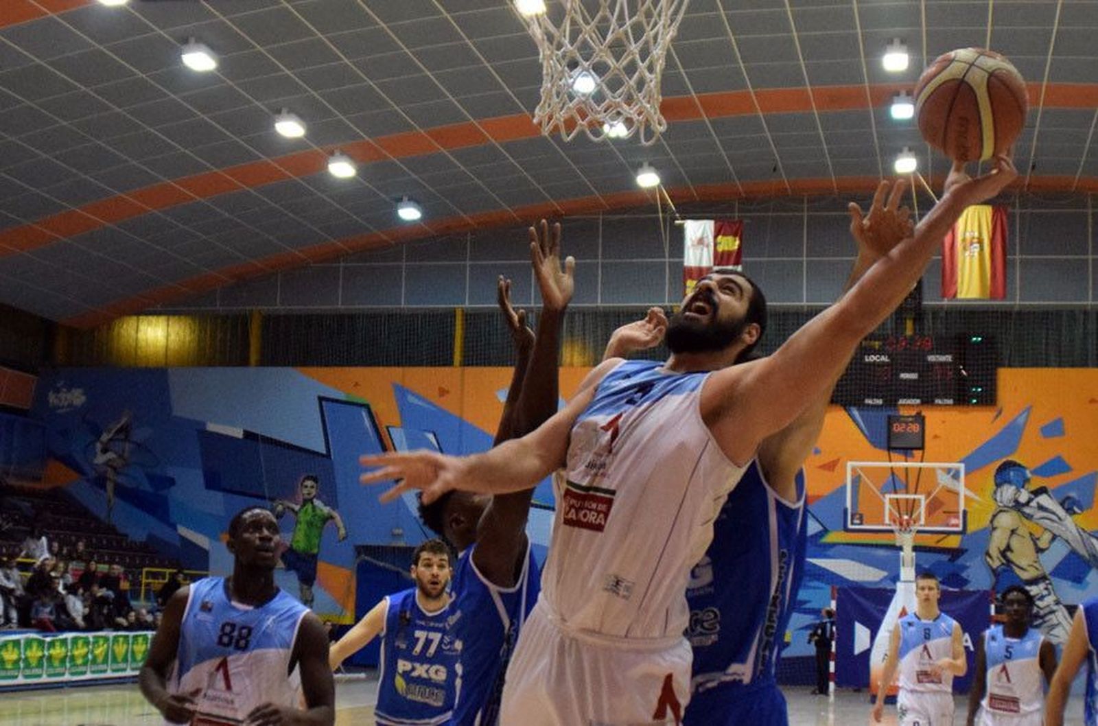 Iza en un partido con el CB Zamora