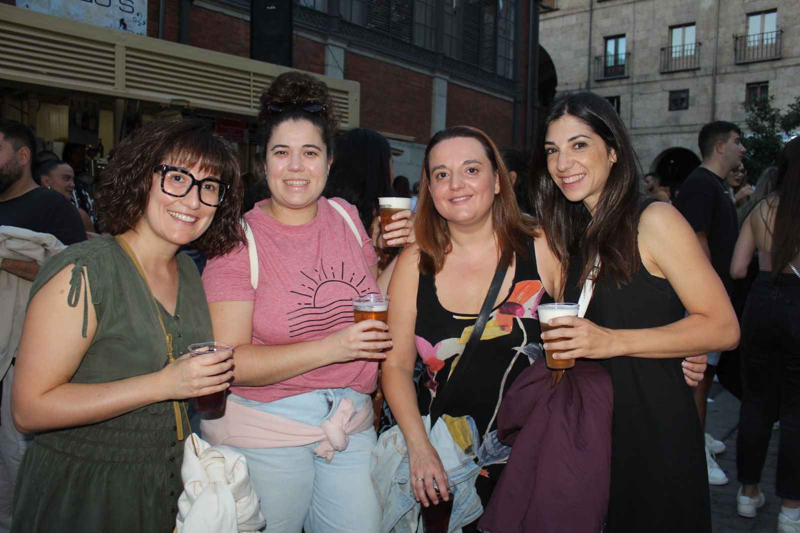Ambiente en la Feria de Día en la tarde de este jueves