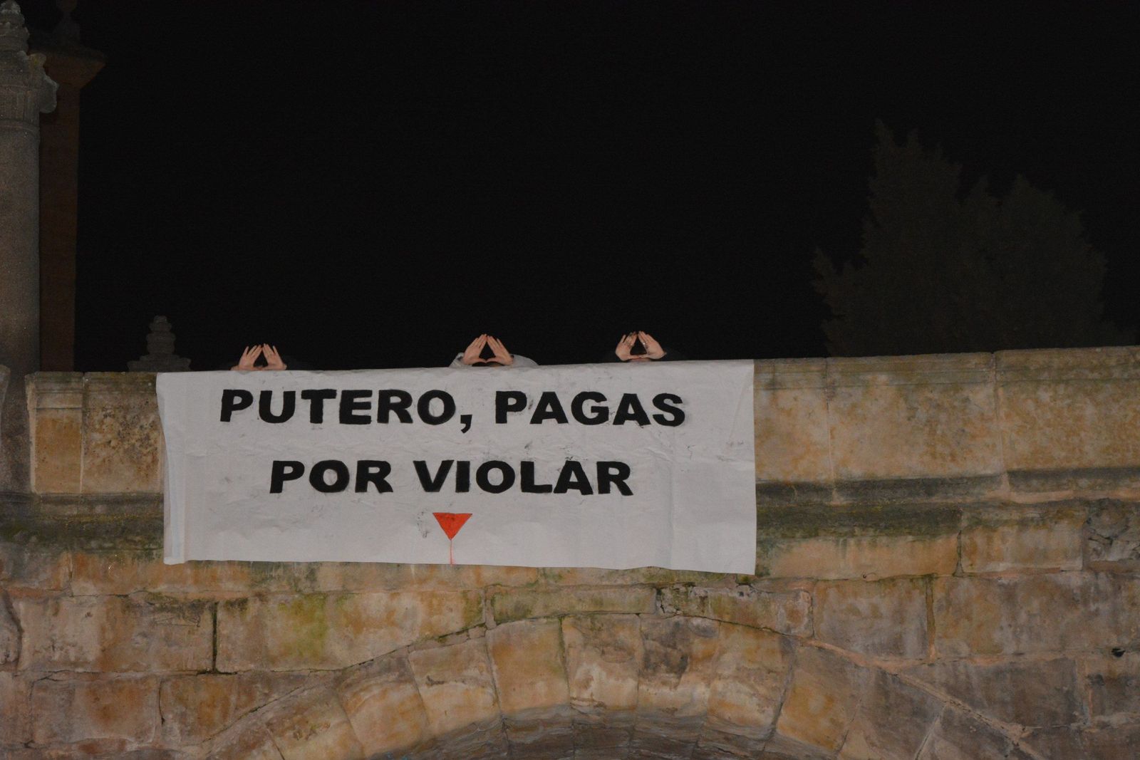 Carteles (2)
