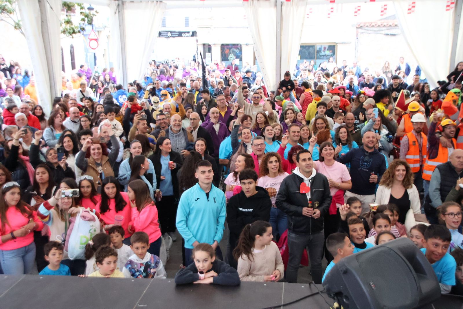  Villamayor, concentración y pasacalles de grupos y peñas