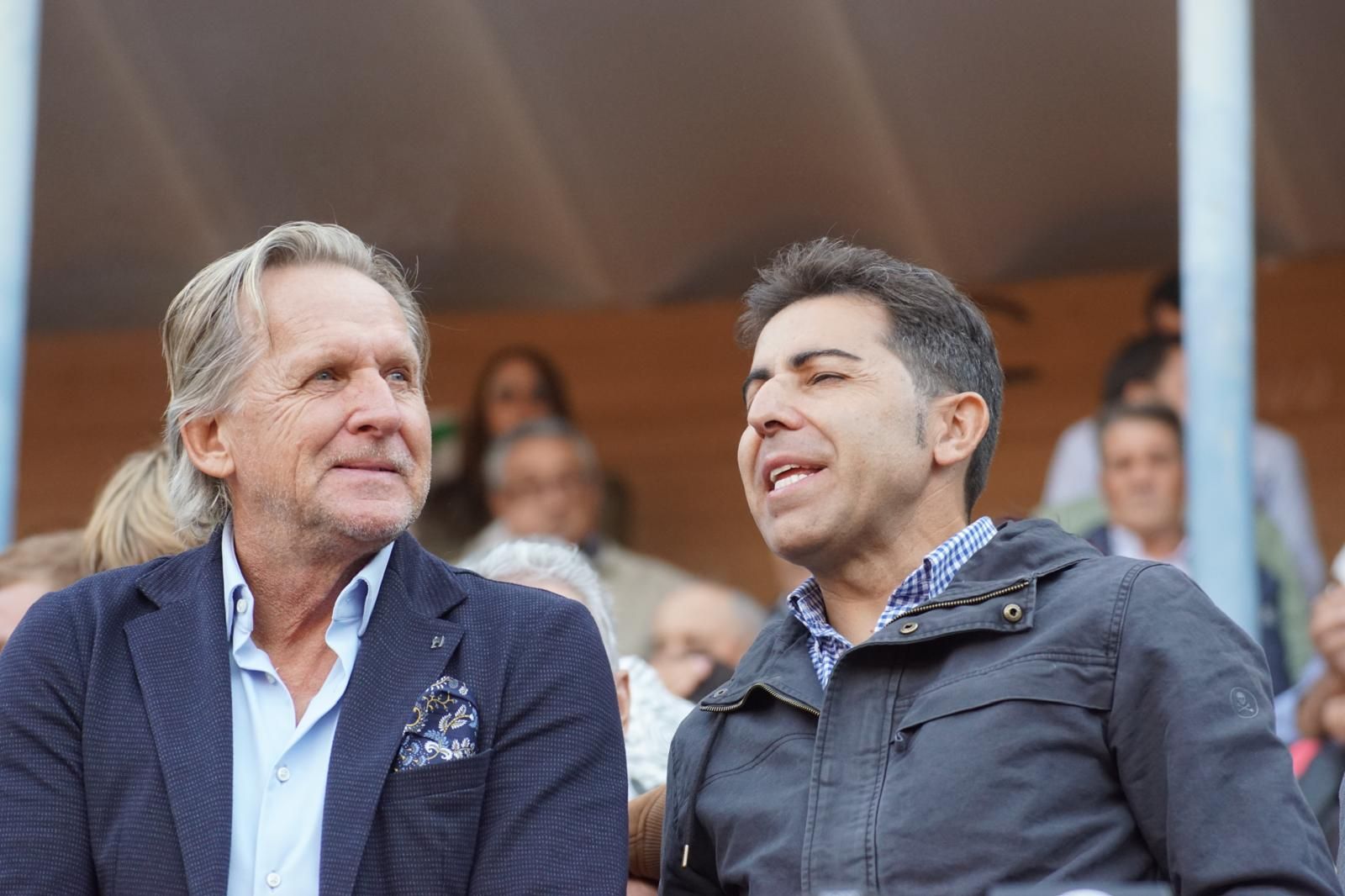 resumen-fotografico-del-ambiente-en-los-tendidos-de-la-glorieta-durante-la-corrida-concurso-22-de-septiembre-fotos-juanes-112