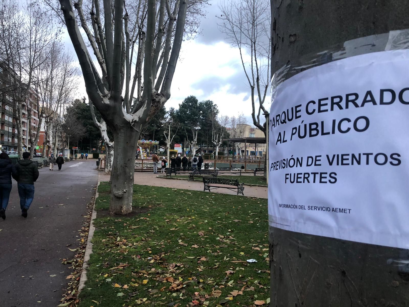 Cierre de parques por rachas de viento Cierre de parques por rachas de viento