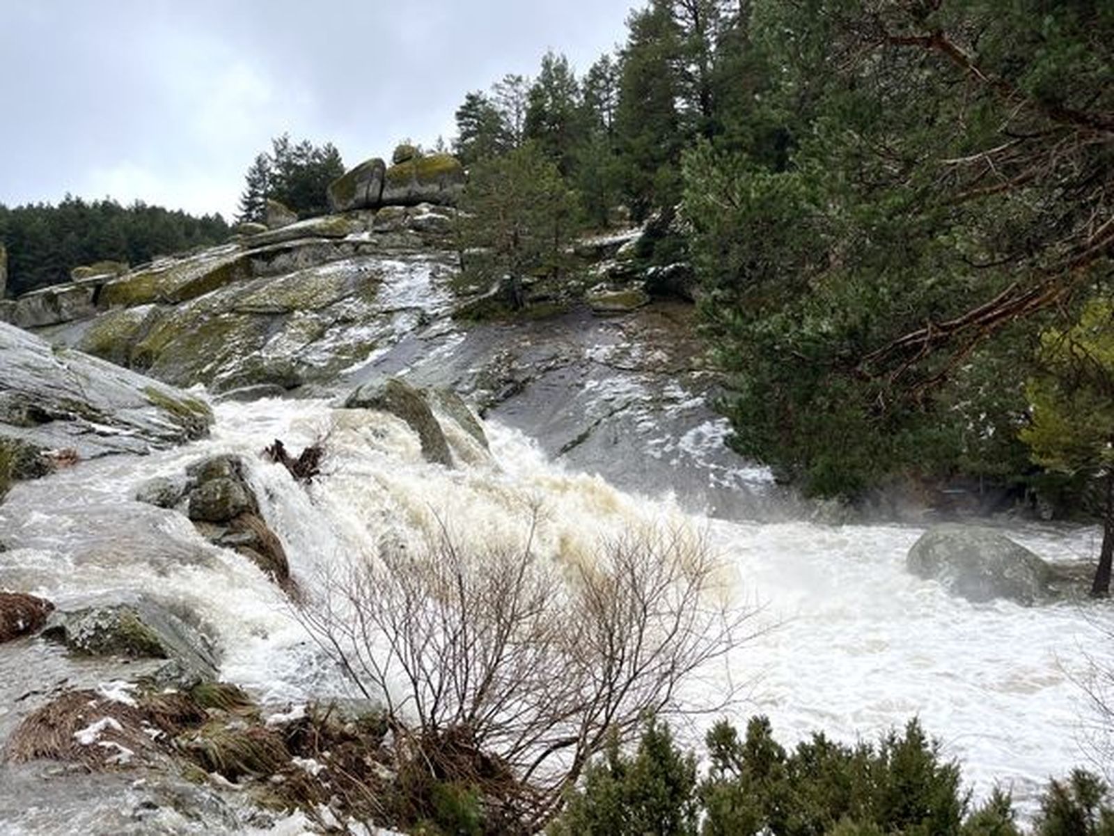 Crecida de los ríos en Ávila. Foto de archivo.