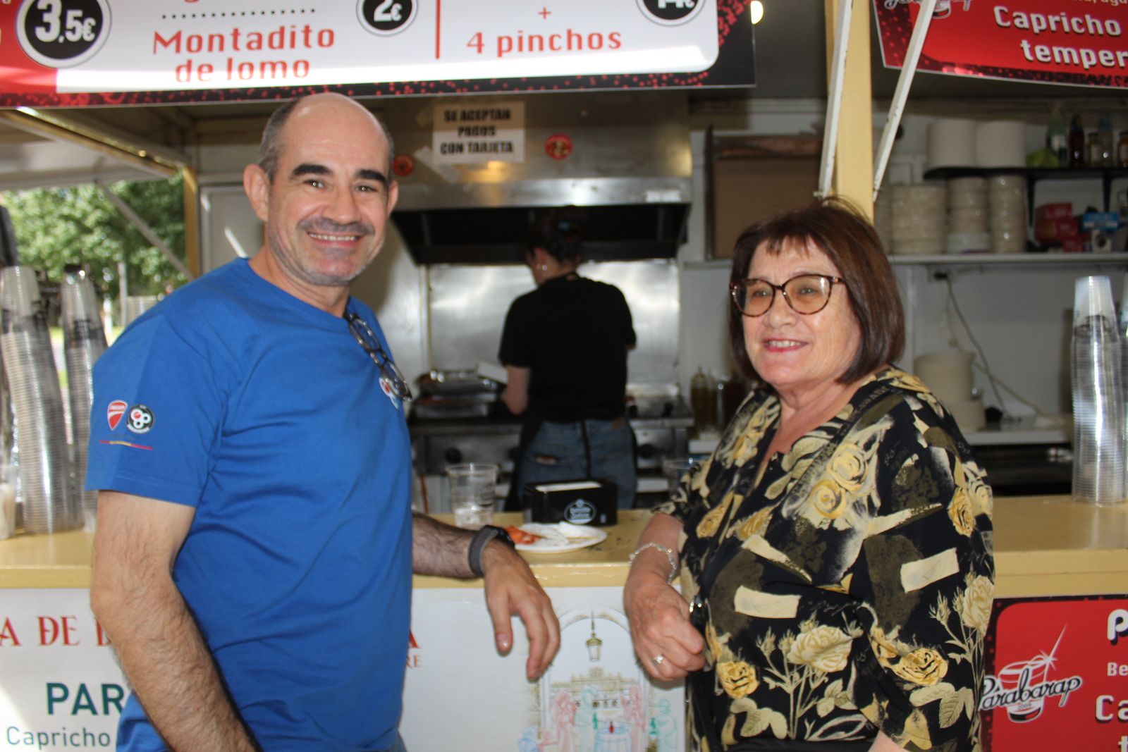 Ambiente en la Feria de Día en el mediodía de este viernes