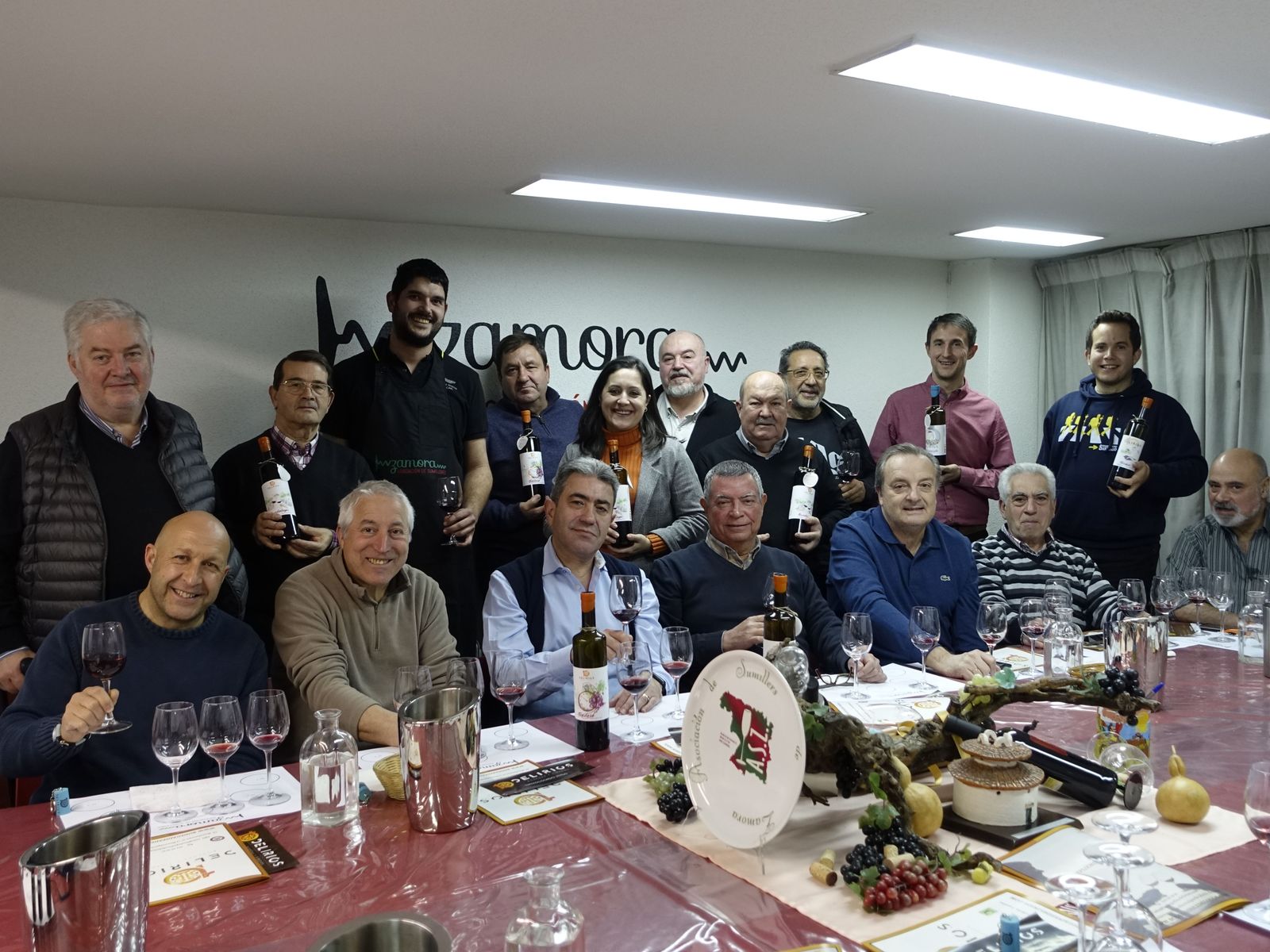 La Asociación Sumilleres de Zamora descubre el proyecto para salvar viñedos viejos en la sierra de Gredos
