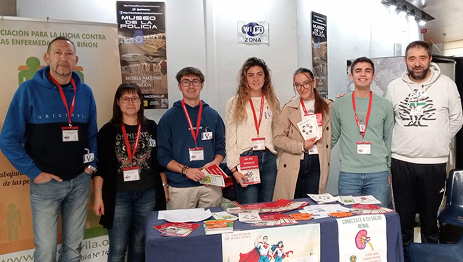Algunos voluntarios durante el Día del Donante