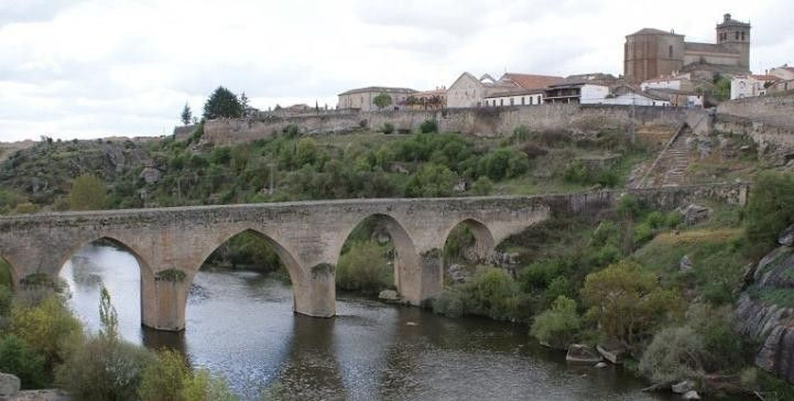 San Antón vuelve a ser honrado en la villa