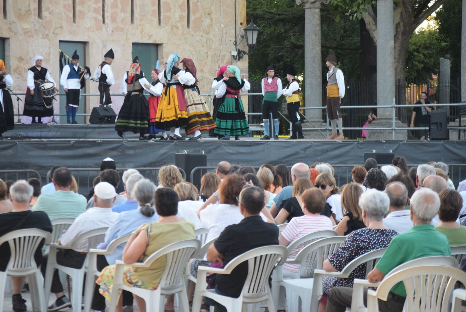 I Muestra del Día Mundial del Folclore (13)