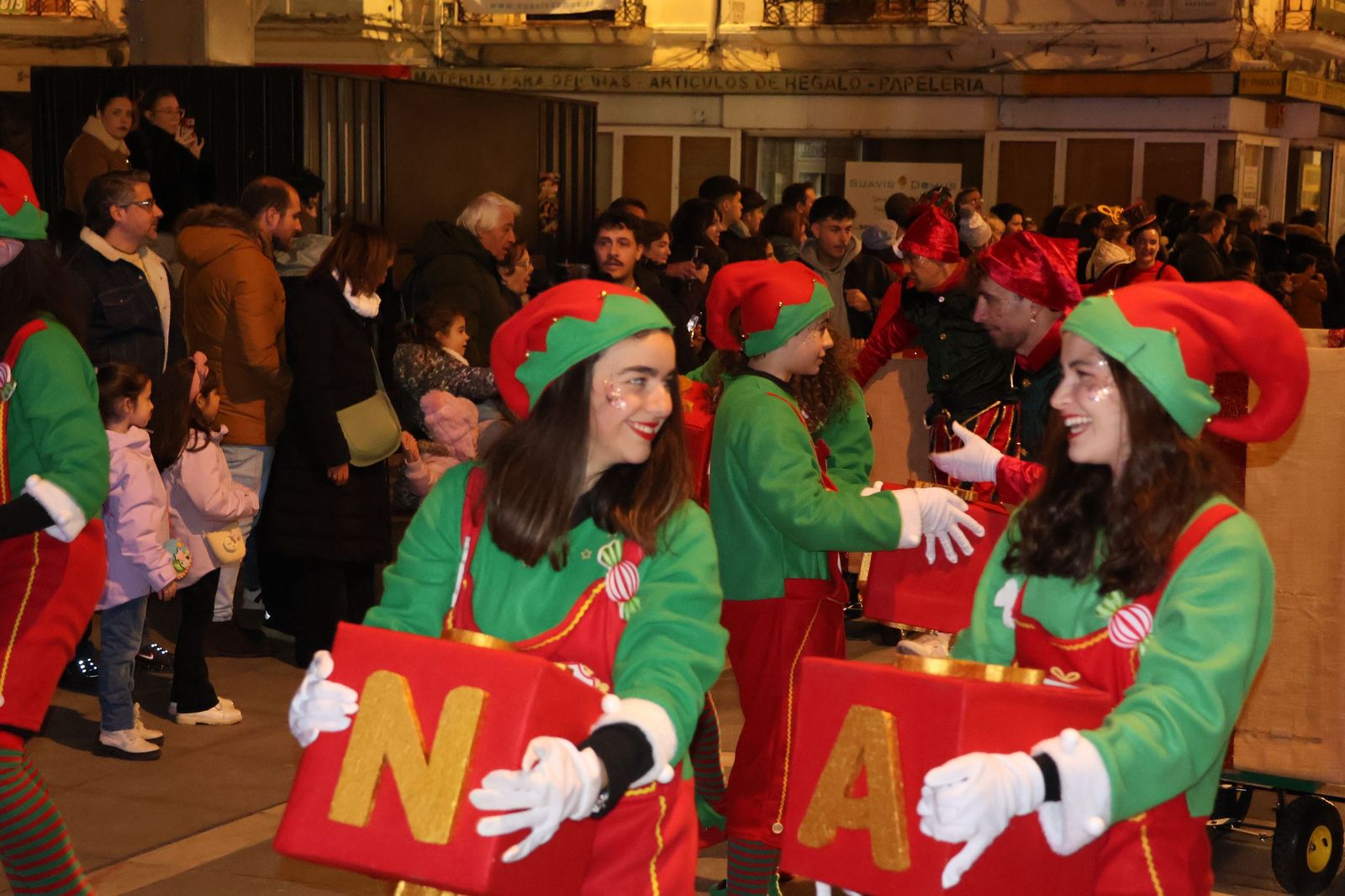 GALERÍA | El animado pasacalles de Escena por el centro de Zamora, en imágenes