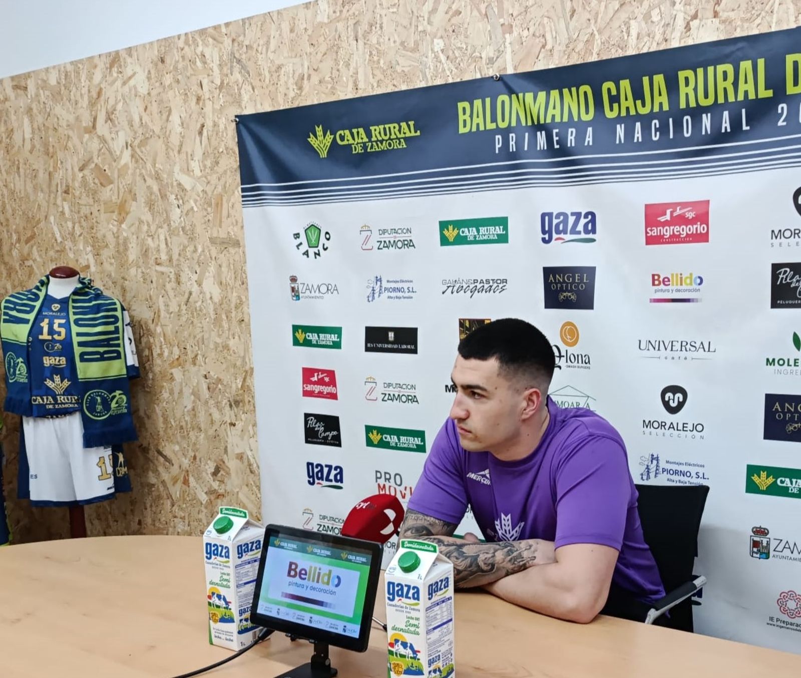 Raúl Escudero en la previa de Royal Gijón