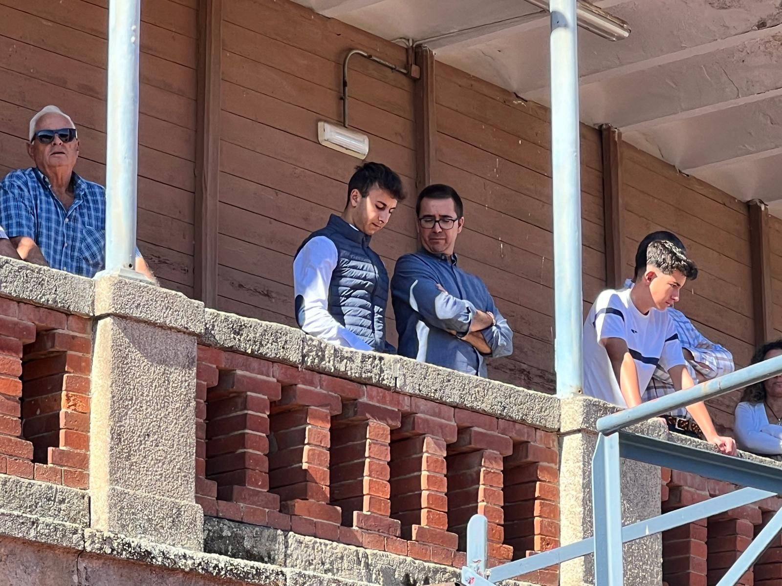 ambiente-durante-el-sorteo-de-los-toros-del-vellosino-en-la-glorieta-domingo-15-de-septiembre-de-2024-fotos-s24h-22
