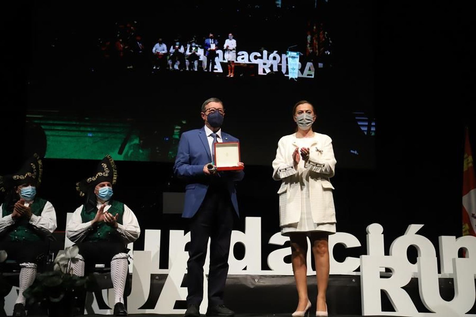 gala-de-premios-de-la-fundacion-caja-rural-32