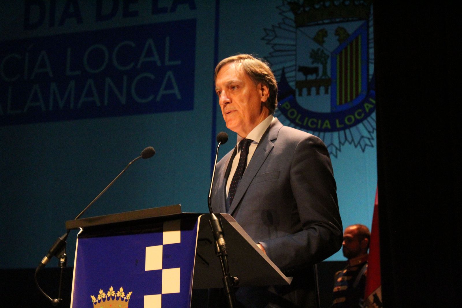 entrega-de-medallas-de-reconocimiento-a-la-policia-local-66
