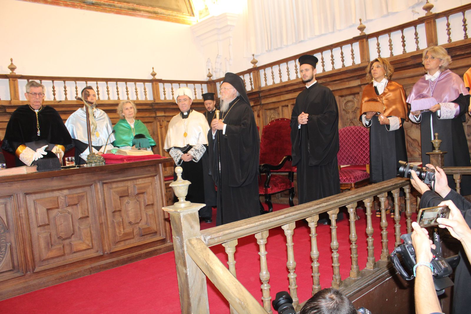 investidura-como-doctor-honoris-causa-de-la-universidad-pontific-42