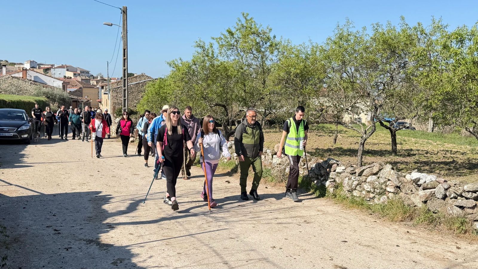 Marcha senderiesta mieza