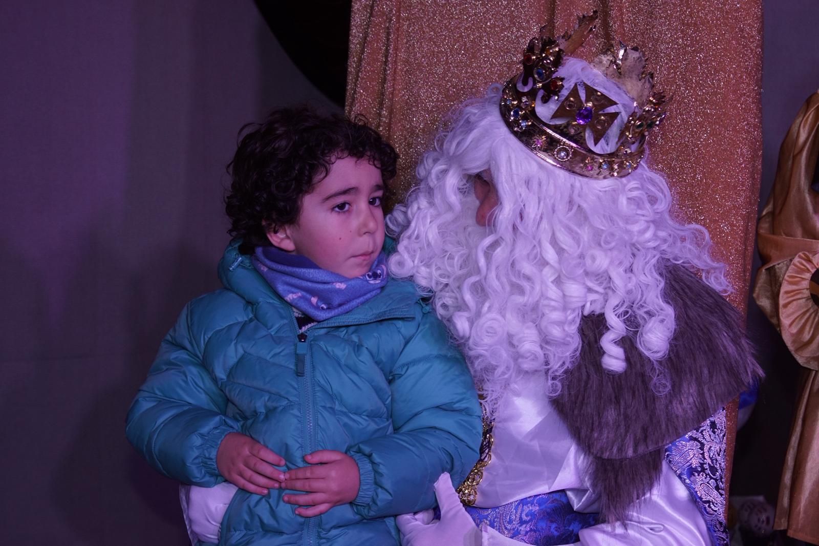 Los Reyes Magos reciben las cartas de los niños de El Encinar