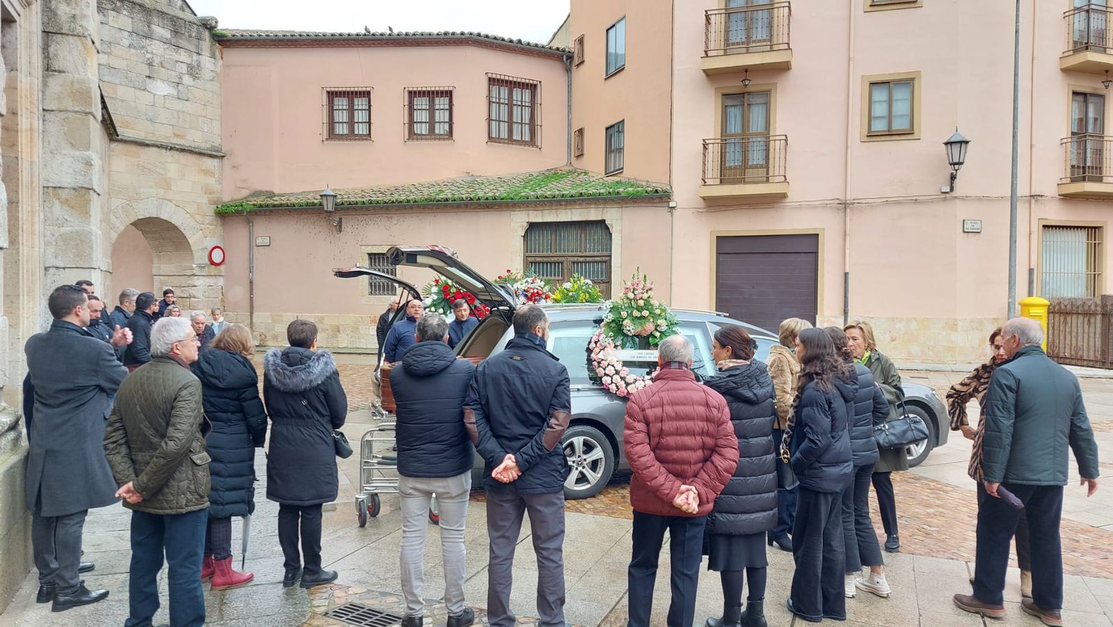 whatsapp-image-2025-03-05-at-10-55-59-1