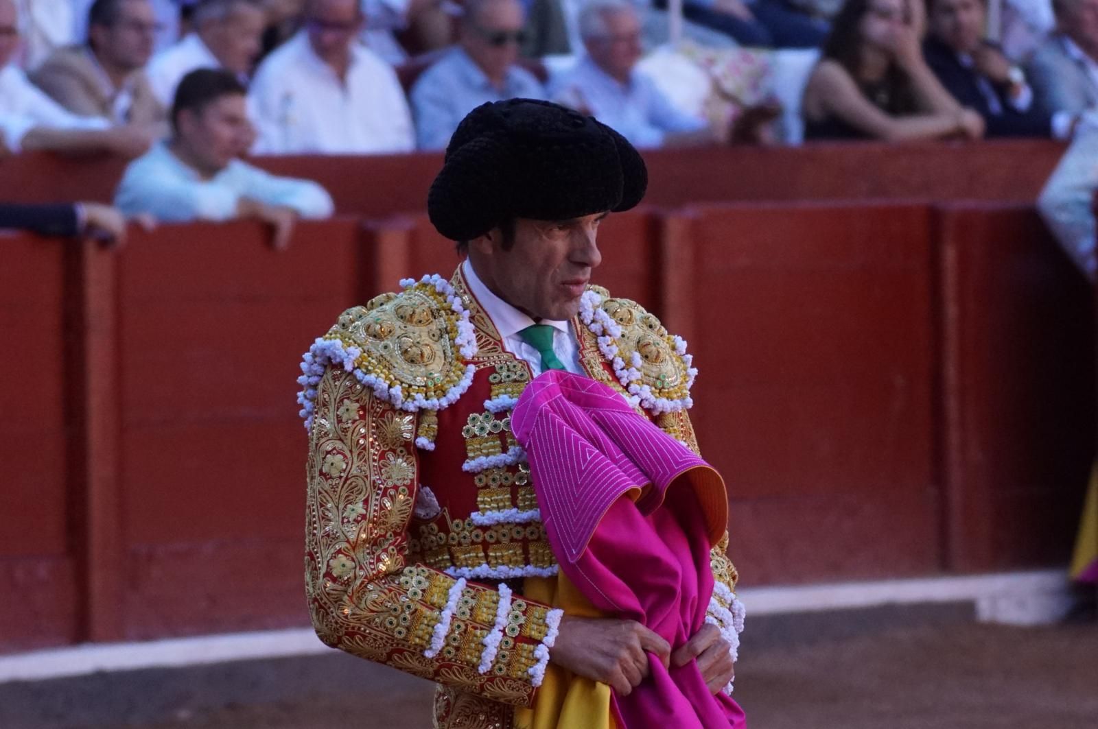 Emilio de Justo, Juan Ortega y Roca Rey inauguran el cartel de figuras en la feria de Salamanca: la corrida de Garcigrande en imágenes