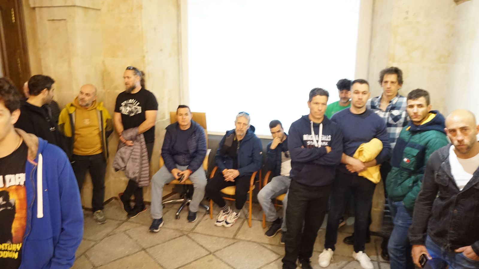 Protesta de los Bomberos de Salamanca en el Pleno del Ayuntamiento