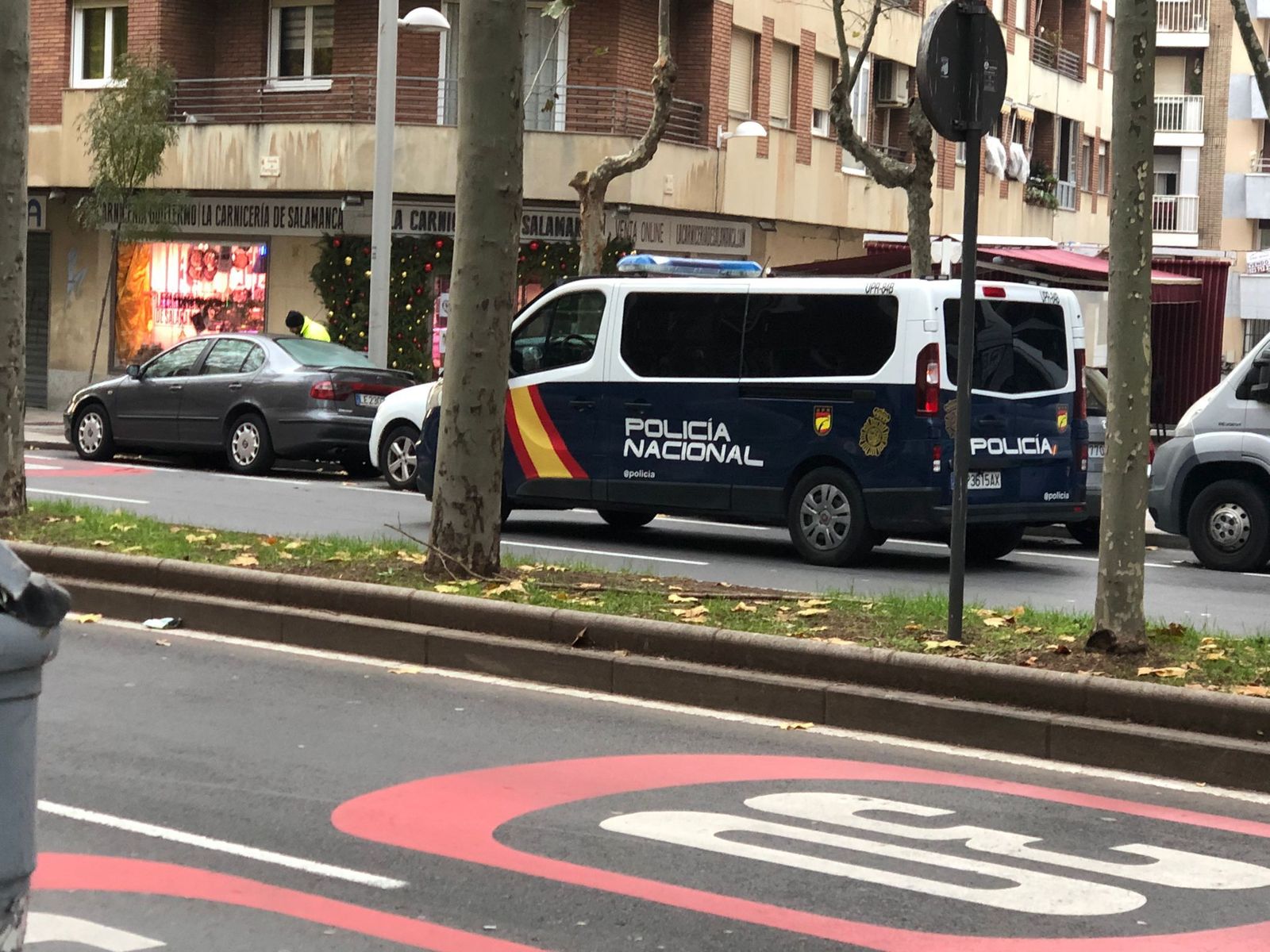 Policía Nacional en la avenida de Portugal. Foto de archivo