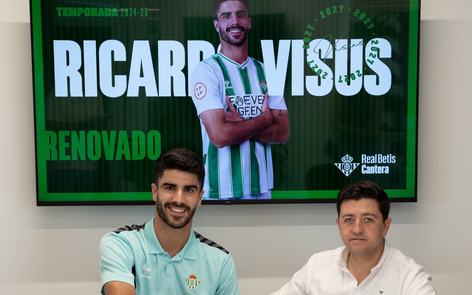 Visus renueva en el filial del Betis | FOTO REAL BETIS CANTERA Visus renueva en el filial del Betis | FOTO REAL BETIS CANTERA