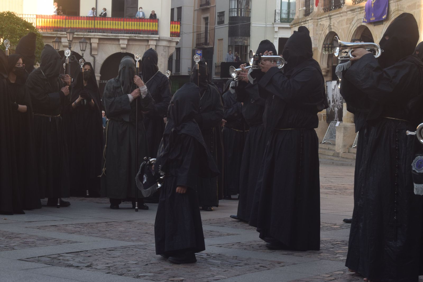 procesion-de-la-virgen-de-la-soledad-13