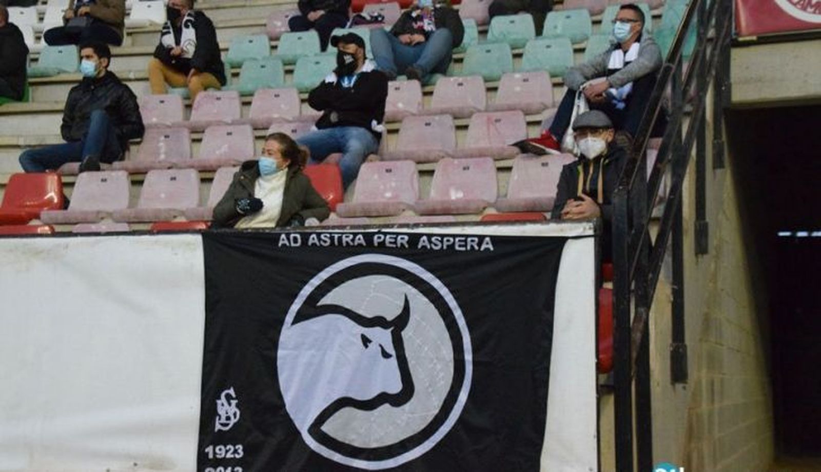 Afición de Unionistas en el Ruta de la Plata el año pasado