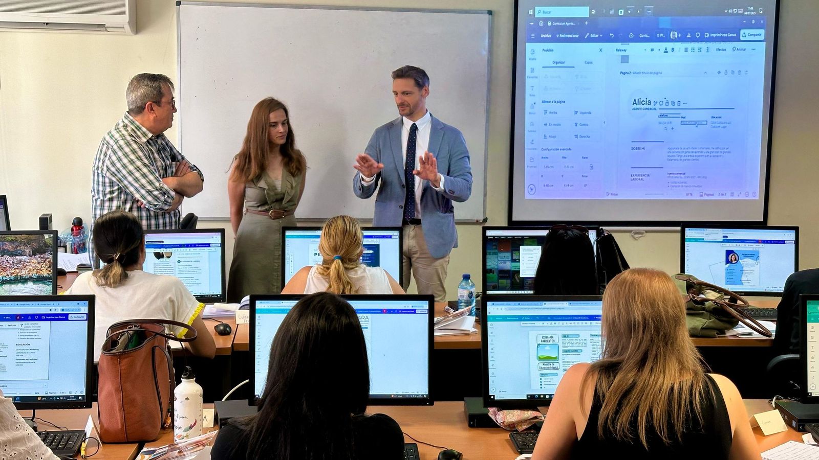 Impulso al empleo femenino con una inversión de 4,3M€ y más de 130 itinerarios de formación e inserción laboral a través del programa MUR